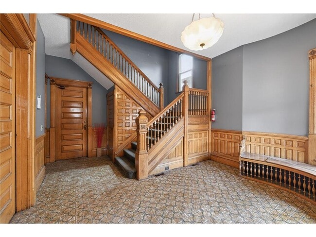 Building Photo - 2210 Colfax Ave South