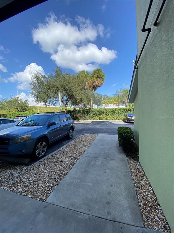 Building Photo - 1501 Doyle Carlton Dr