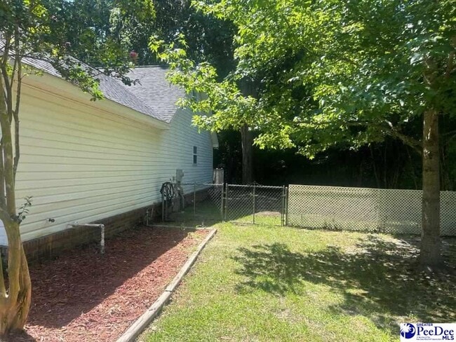 Building Photo - 1334 Cabrillo Dr