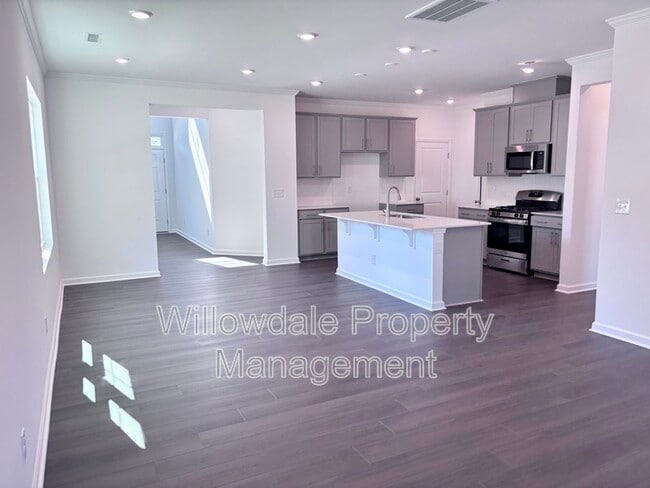 Building Photo - 400 Red Mangrove Dr