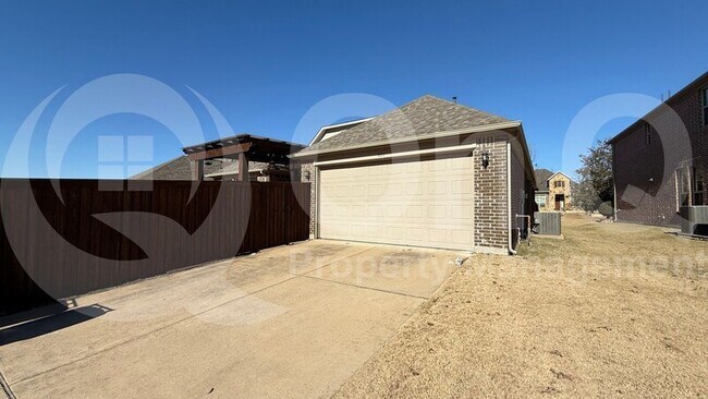 Building Photo - 1055 Enchanted Rock Dr