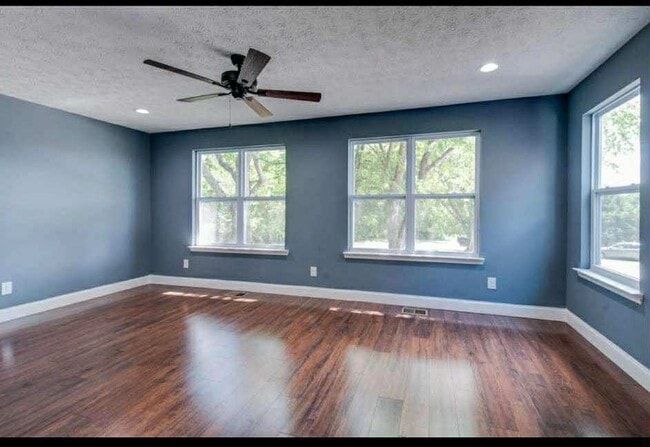 Building Photo - 1008 Windrush Rd