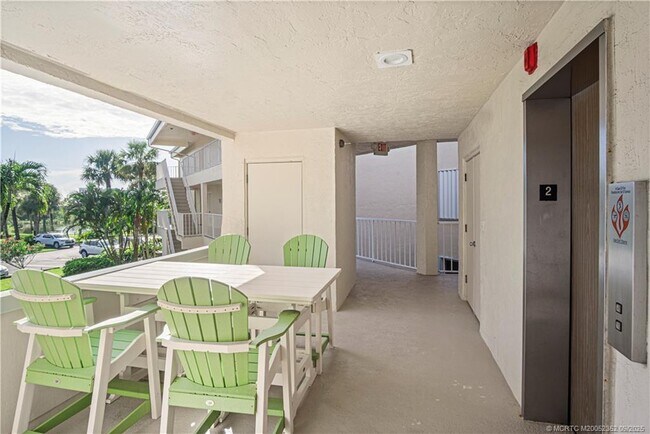 Building Photo - 2370 NE Ocean Blvd