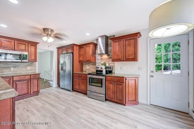 Building Photo - 107 Carteret Dr