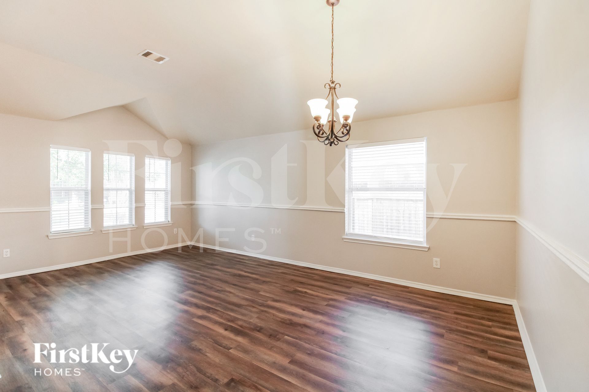 Building Photo - 21554 Kings Bend Dr