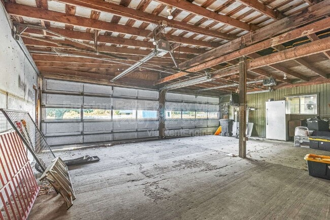 Building Photo - 17778 E Canary Creek Rd