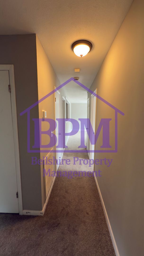 Building Photo - Freshly Updated 3 Bed, 1.5 Bath Home in An...