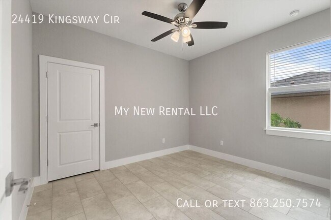 Building Photo - 24419 SW Kingsway Cir