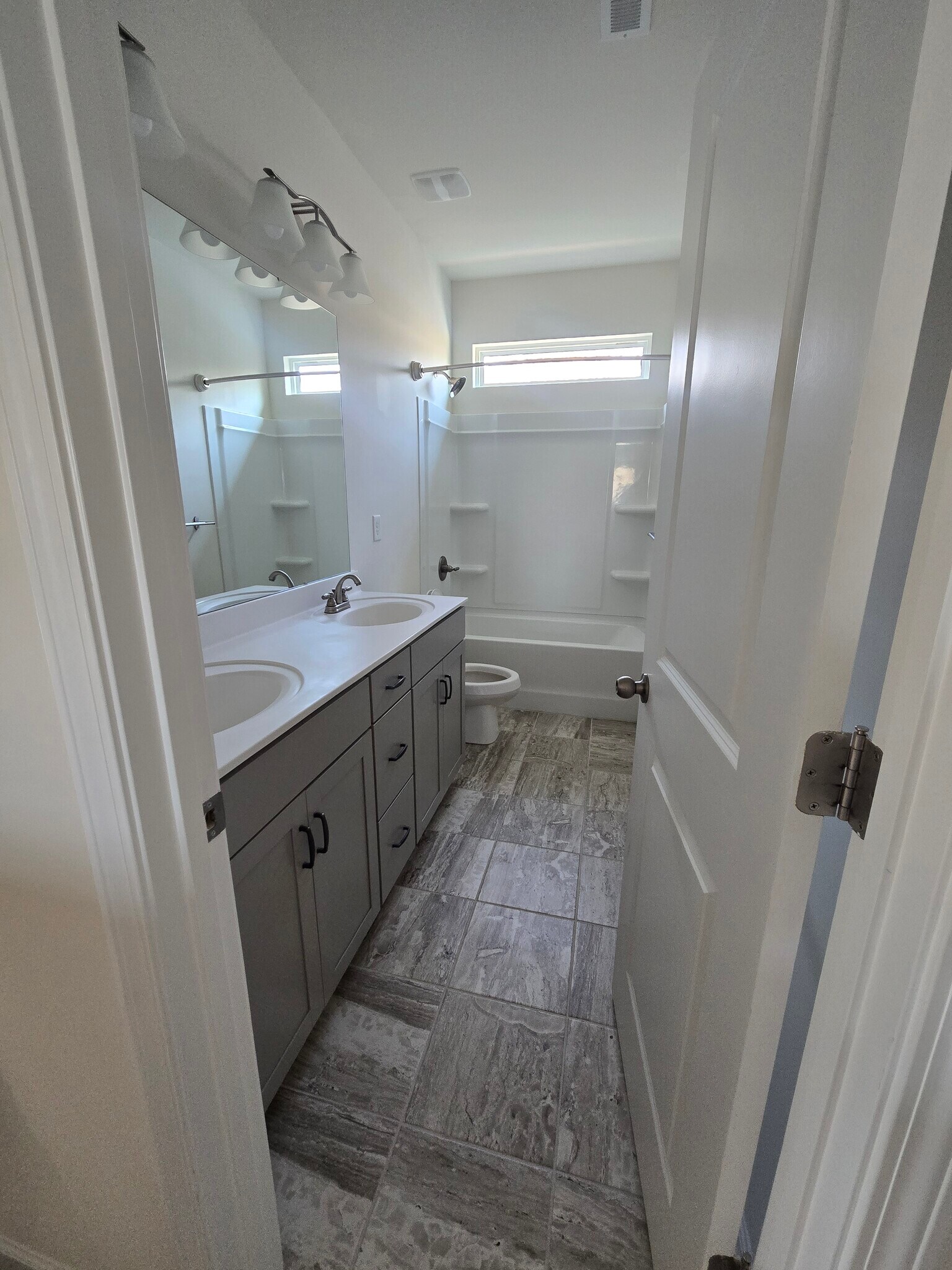 Building Photo - 253 Cramerton Mills Pkwy