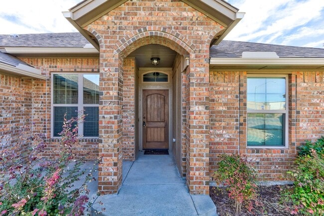 Building Photo - 308 Stoneridge Dr
