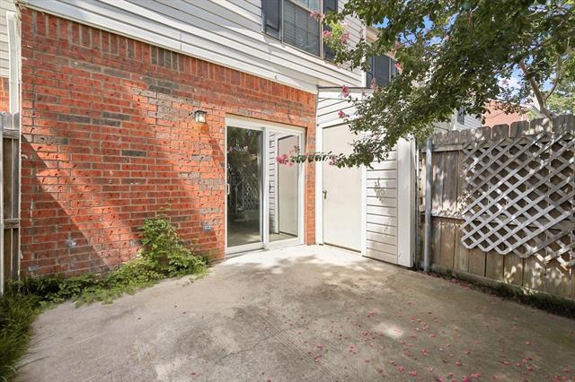 Building Photo - 204 Samuel Blvd