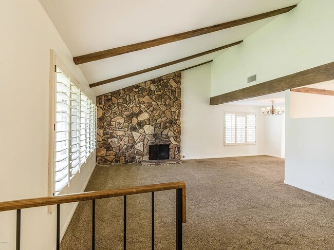 Building Photo - Beautiful 4 bed 2 bath house in Agoura Hills