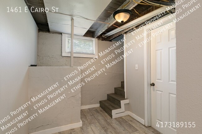 Building Photo - 1461 E Cairo St