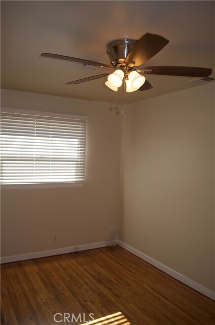 Building Photo - 2528 W Flower Ave