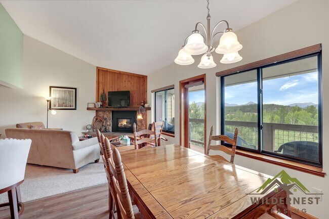 Building Photo - WINTER RENTAL 2 Bedroom/2 Bath, New Furnit...