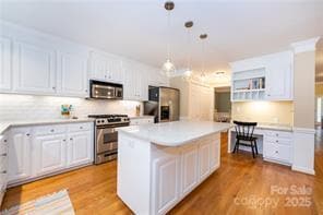 Building Photo - 2430 Willowbrook Dr