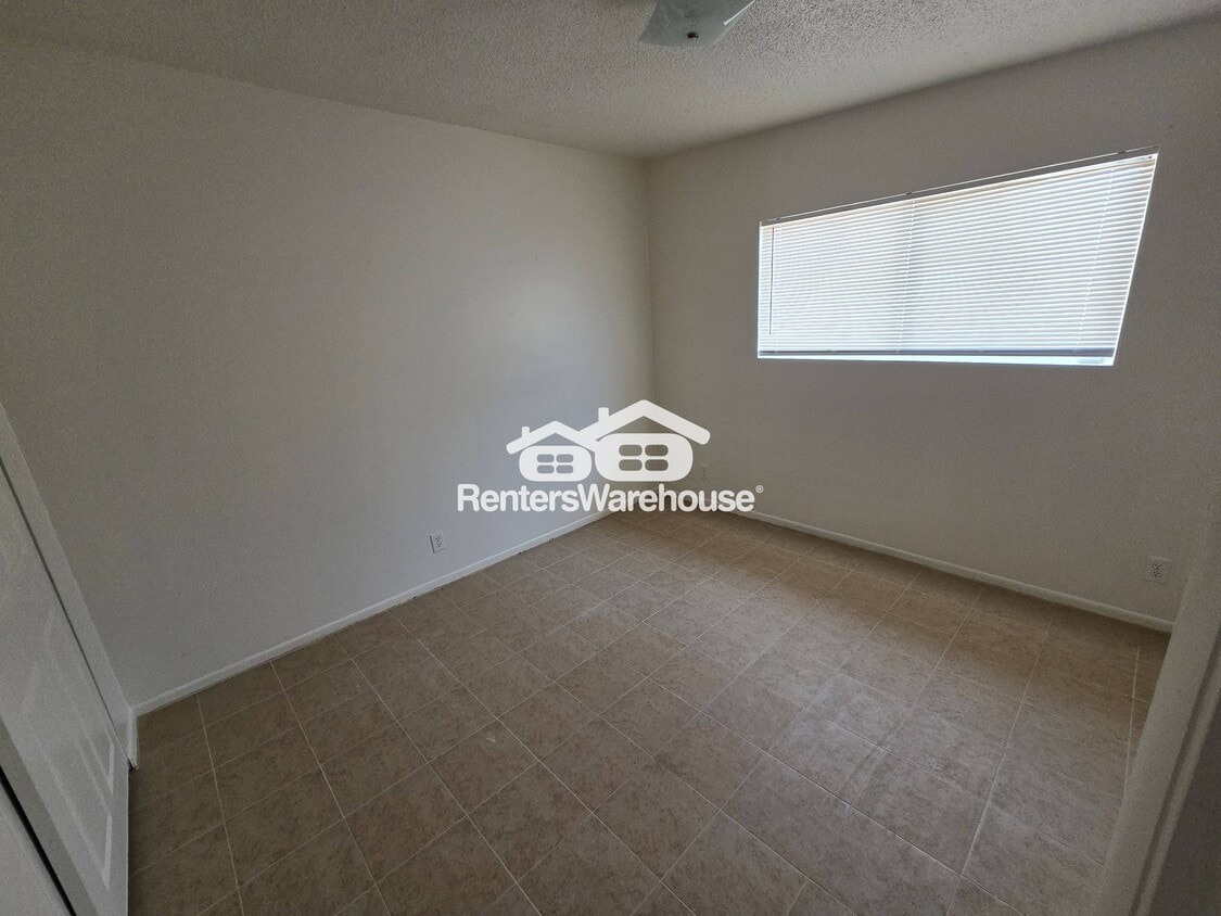 Building Photo - 3735 W Dunlap Ave