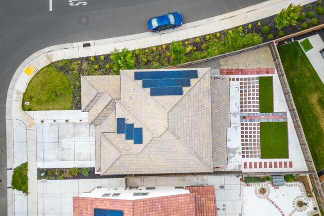 Building Photo - 10068 Carinata Dr