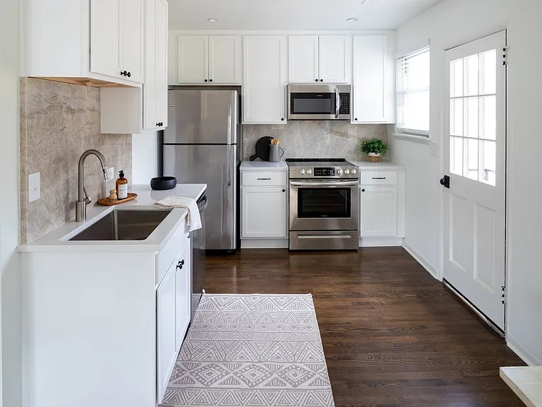 Building Photo - 205 Leake Ave