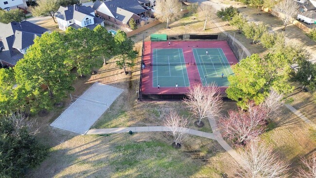 Building Photo - 15718 Stroudwater Ln