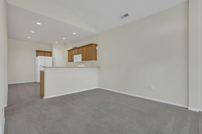 Building Photo - 7465 Red Maple Pl