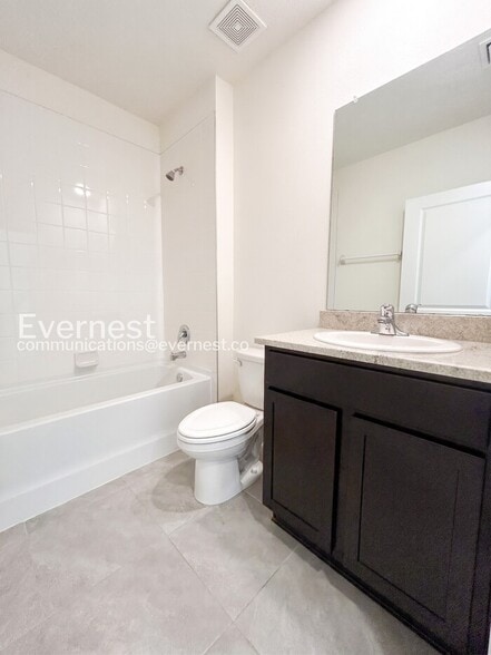 Building Photo - 8332 Juning Cove