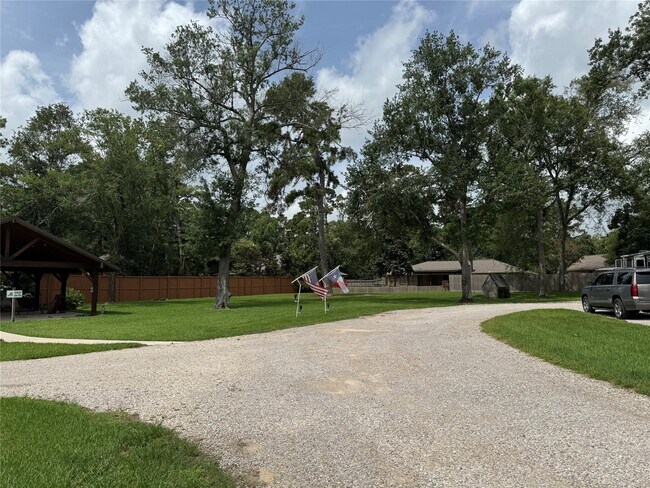 Building Photo - 3414 Wooddale Ln