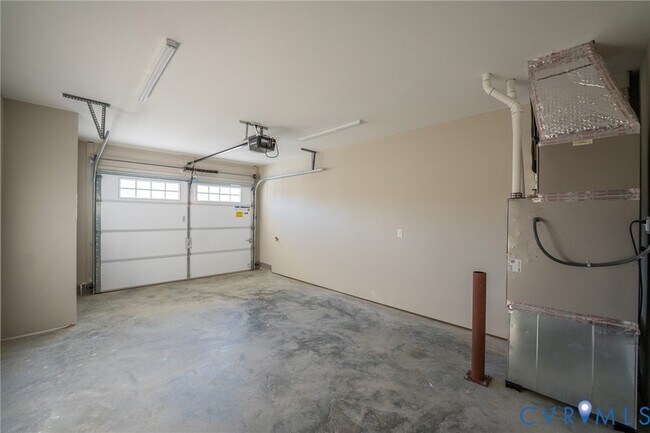 Building Photo - 15305 Princess Lauren Ln