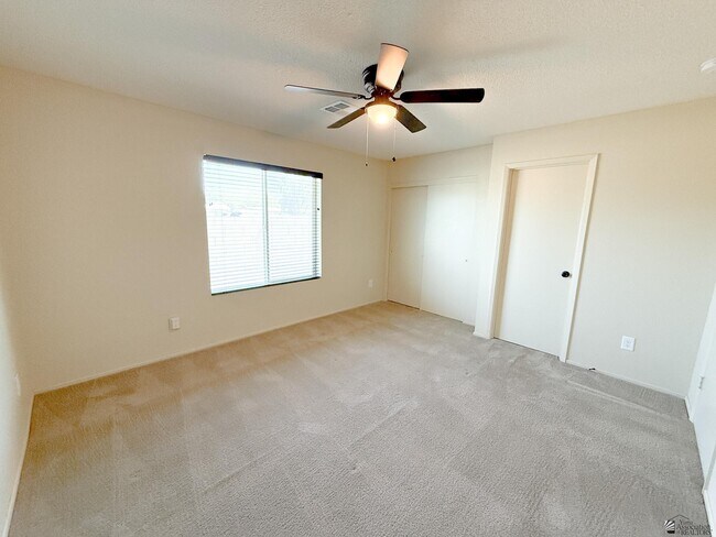 Building Photo - 1175 S 47th Ave