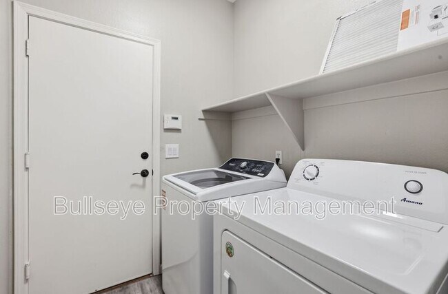 Building Photo - 2047 S Jefferson