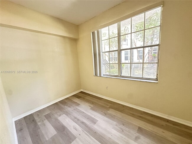 Building Photo - 741 SW 148th Ave