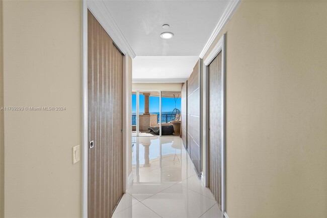 Building Photo - 7454 Fisher Island Dr