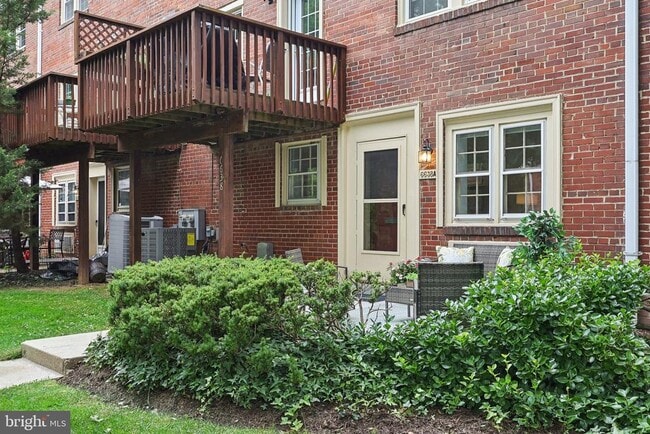 Building Photo - 6638 Hillandale Rd