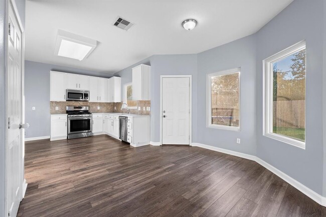 Building Photo - 29639 Turnbury Village Dr