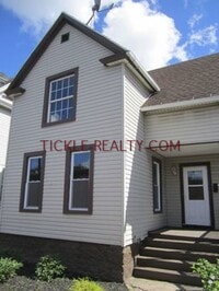 Building Photo - 3 Bedroom Single Family House!