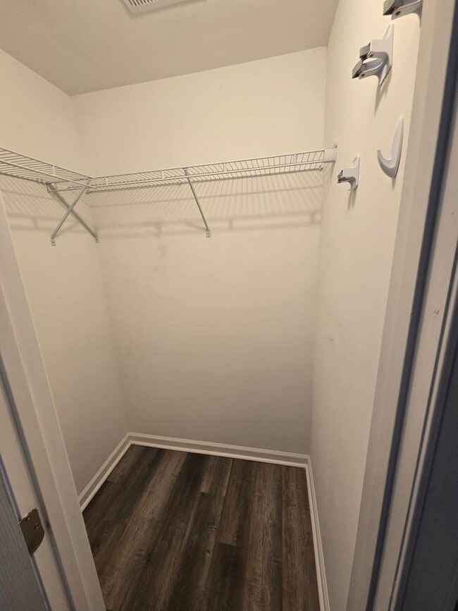 Building Photo - Charming 2 Bedroom in Virginia Beach