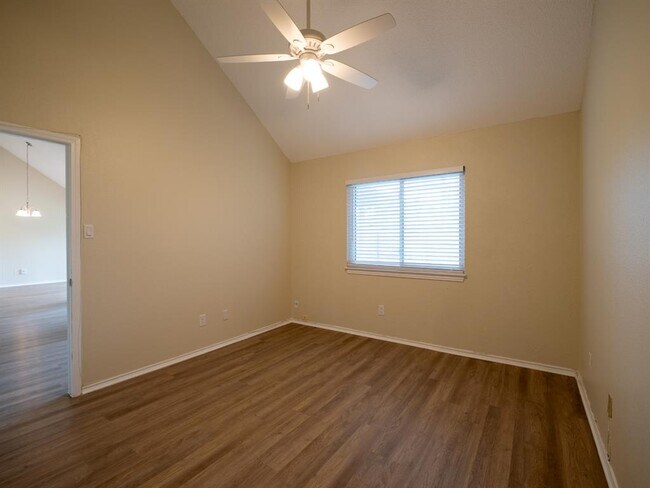 Building Photo - 6307 Avery Island Ave