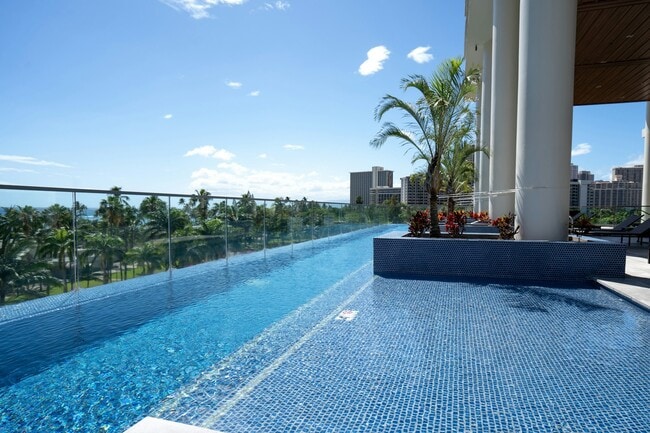 Building Photo - 223 Saratoga Rd