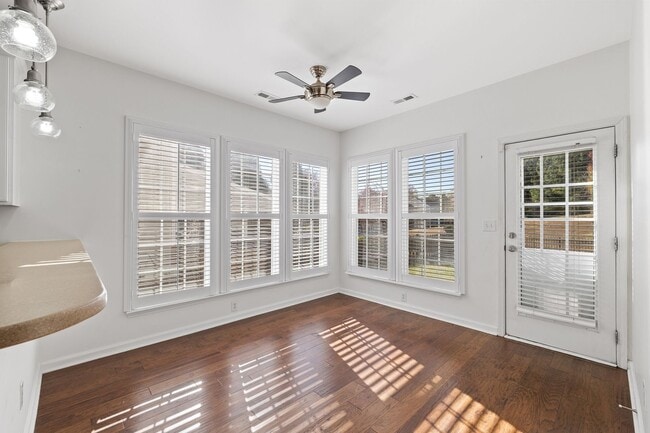 Building Photo - **Lovely 4/2.5 House in Wakefield Plantation**