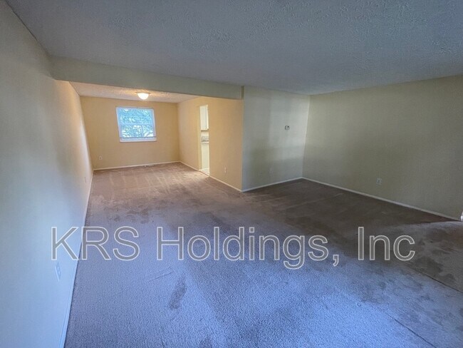 Building Photo - 3265 Bethel Church Dr