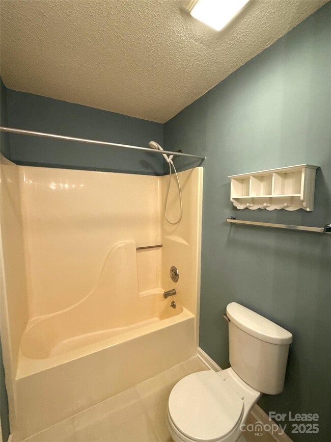 Building Photo - 12823 Diamond Dr