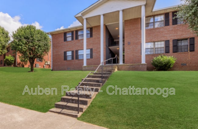 Primary Photo - 112 S Ridge Dr
