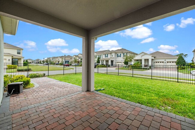 Building Photo - Beautiful 3/2/2 Home in Winter Gardens Wat...