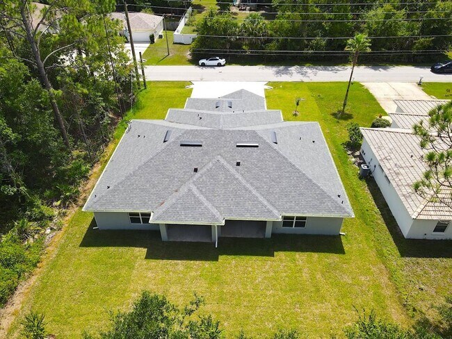 Building Photo - 109 Rolling Sands Dr