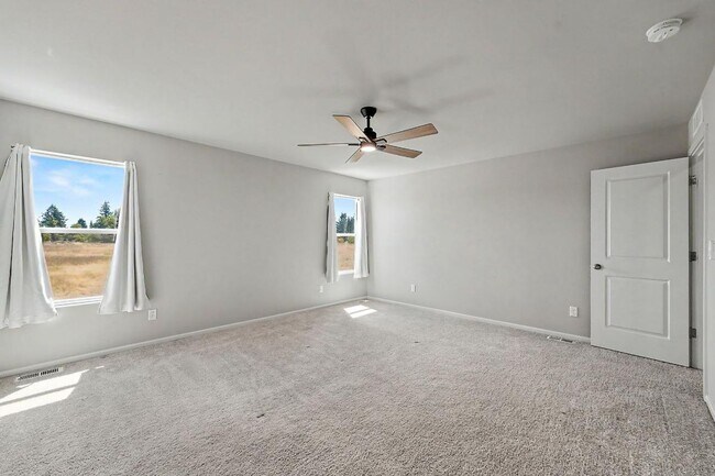 Building Photo - 15065 Iverson Lp SE