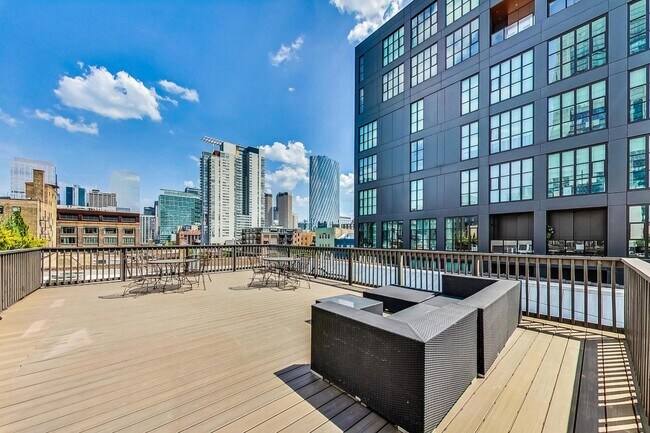 Building Photo - 110 N Peoria St