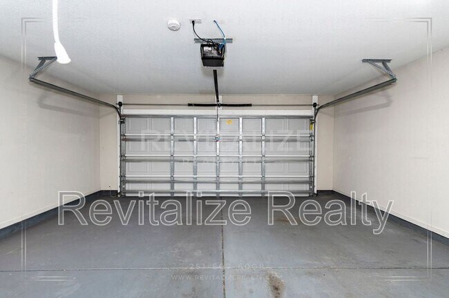 Building Photo - 8072 Irwin Loop