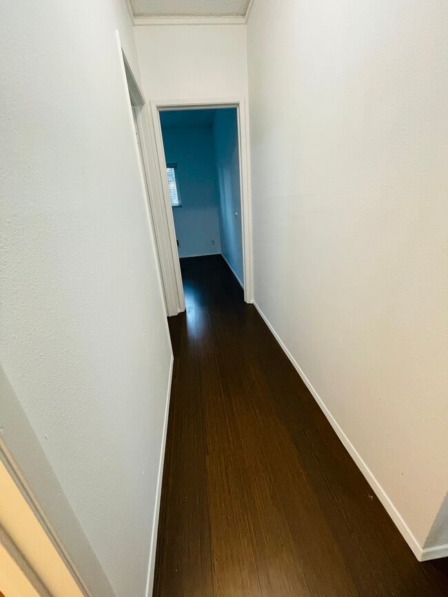 Building Photo - 5810 200th St SW apt D