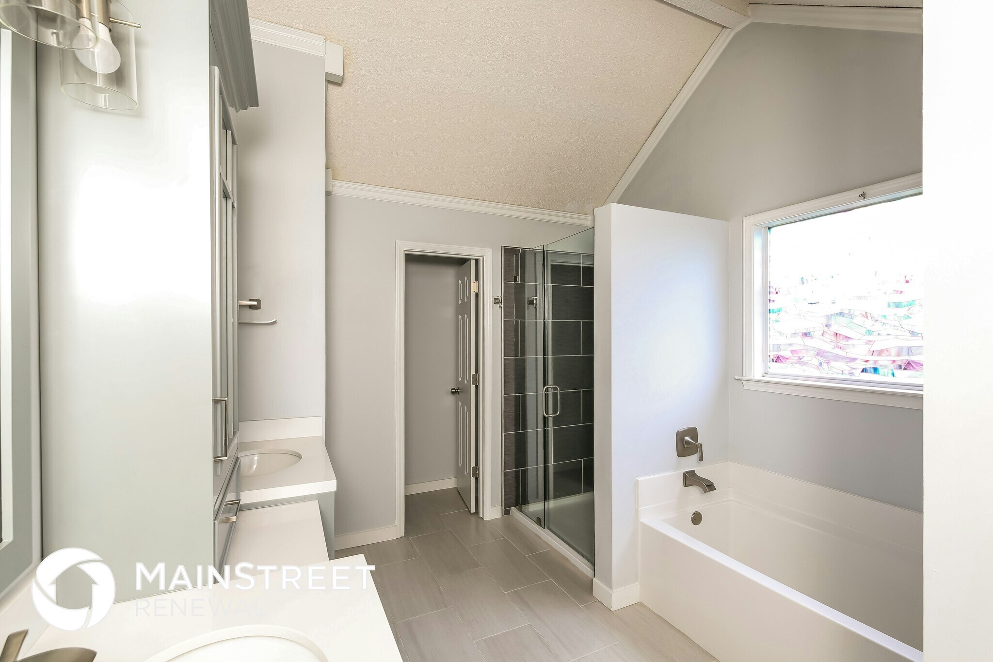 Building Photo - 4737 Calgary Cove