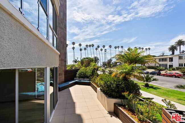 Building Photo - 515 Ocean Ave